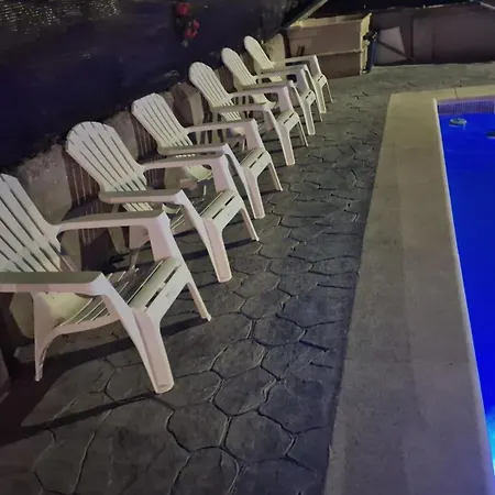 別荘 Donde Javi Con Piscina 50 Minutos Madrid En Escalona *