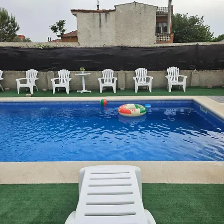 Donde Javi Con Piscina 50 Minutos Madrid En Escalona 別荘