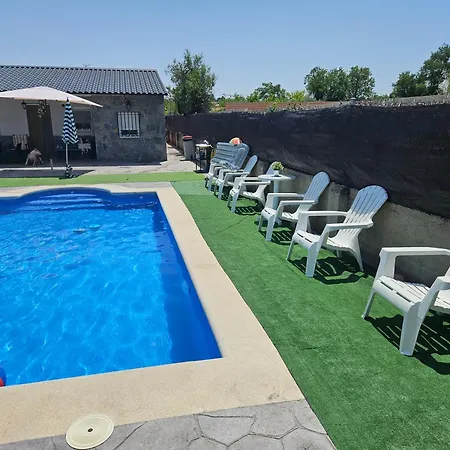 Donde Javi Con Piscina 50 Minutos Madrid En Escalona * טולדו