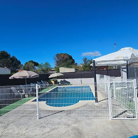 Donde Javi Con Piscina 50 Minutos Madrid En Escalona Сasa de vacaciones *