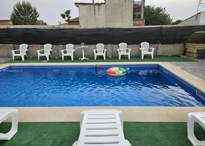 Donde Javi Con Piscina 50 Minutos Madrid En Escalona בית נופש