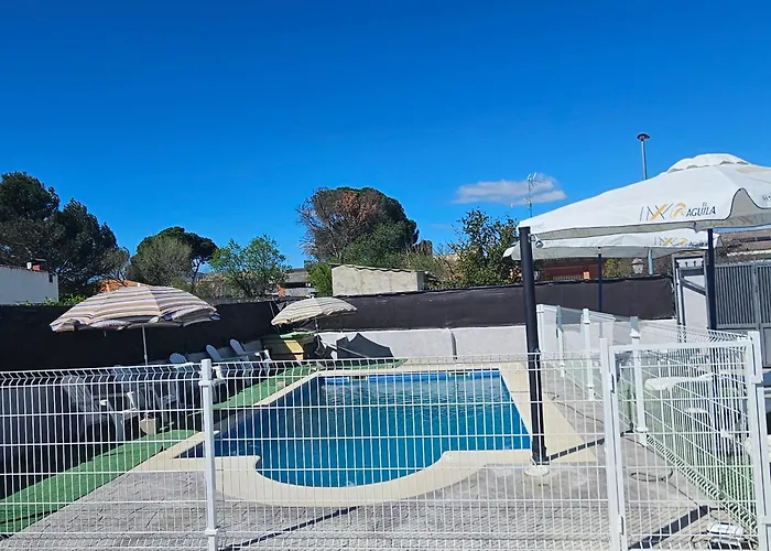 Donde Javi Con Piscina 50 Minutos Madrid En Escalona Сasa de vacaciones *