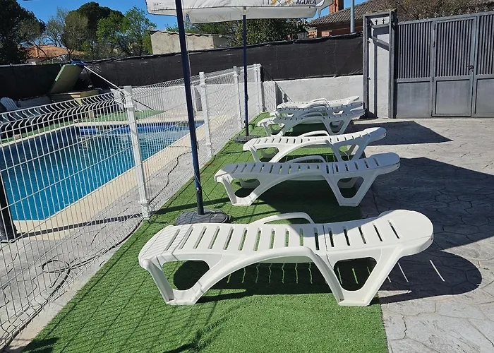 Donde Javi Con Piscina 50 Minutos Madrid En Escalona Сasa de vacaciones *